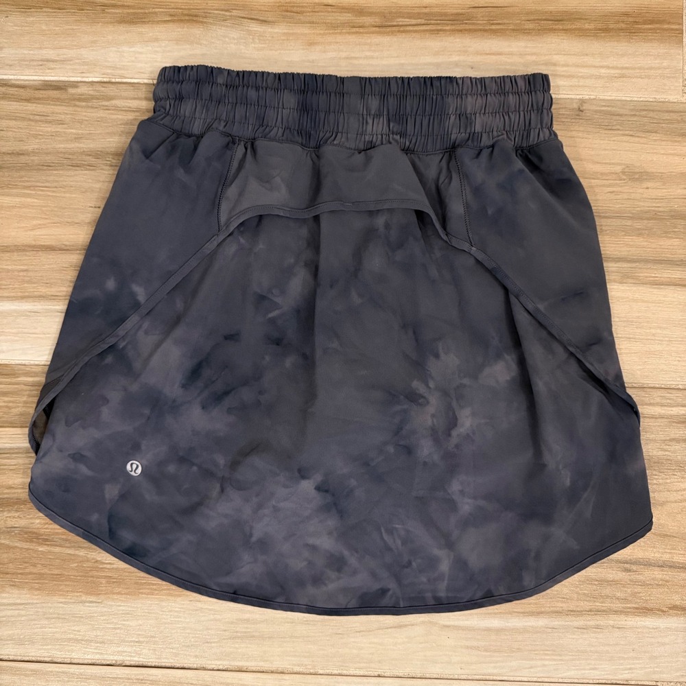 Lululemon Play Off the Pleats Skirt 6 Gray Tie Dye Athletic Tennis Golf Skort